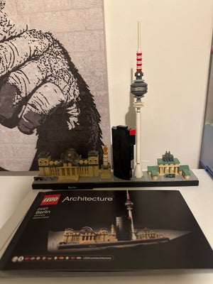 Lego Architecture, Lego 21027, 100% kompler med byggevejledning
Kan sende eller hente