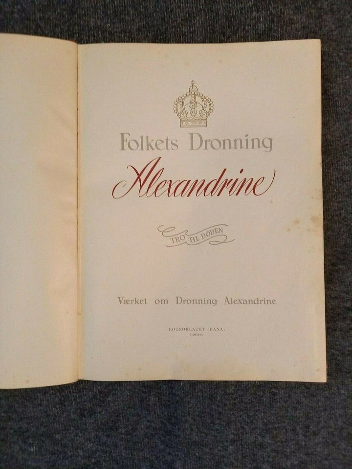 Folkets dronning Alexandrine, Erik Olaf-Hansen, år 1949