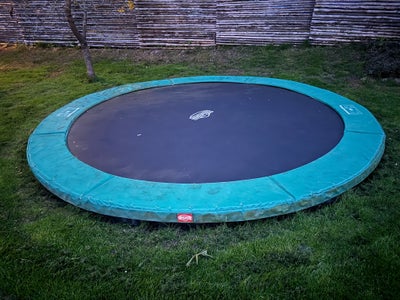 Trampolin, Berg Champion 430 InGround Grøn trampolin sælges. 

Trampolinen er rund med en diameter p