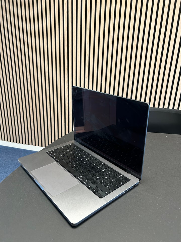 HELT NY MacBook Pro M3 (købt feb 2024)