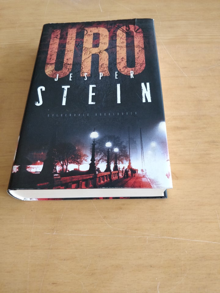 Uro, Jesper Stein, genre: krimi og spænding