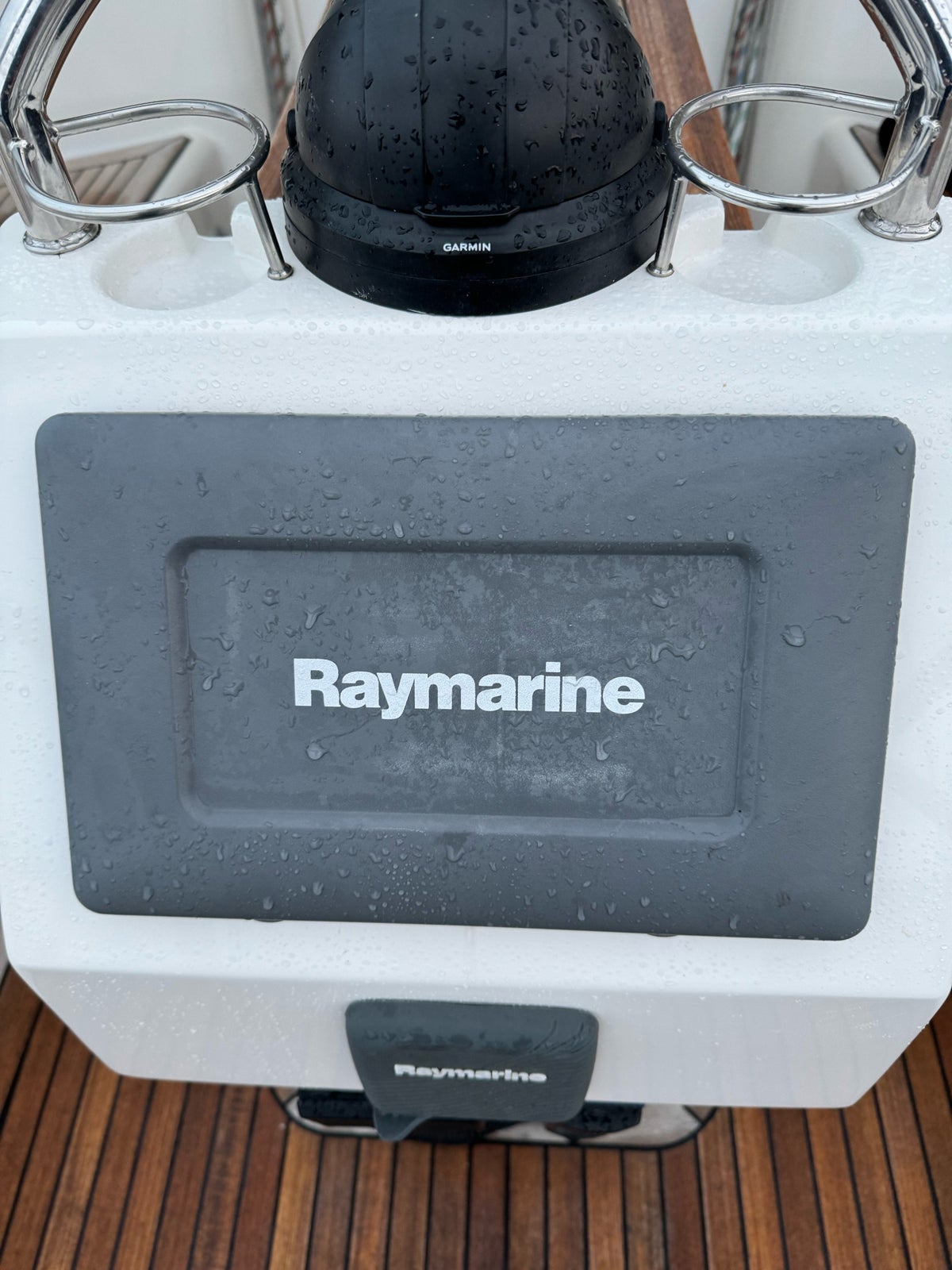Kortplotter, Raymarine