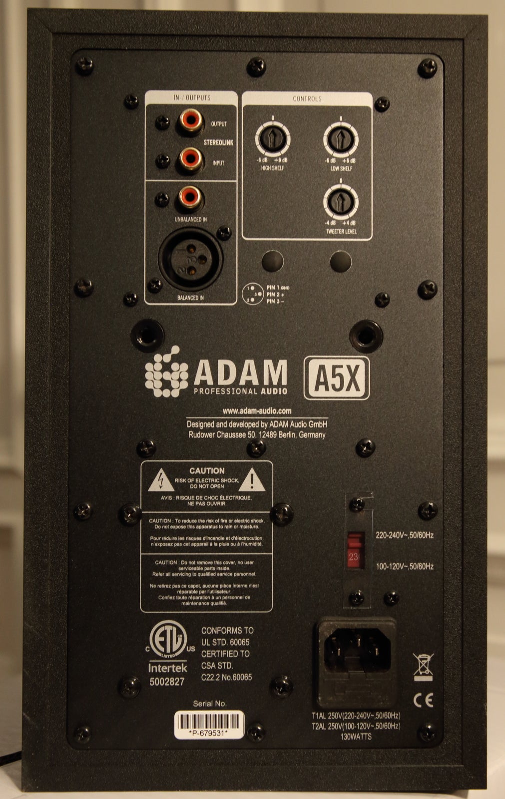 Nærfelt højttalere, Adam A5X