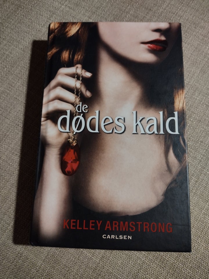 De dødes kald, Kelley Armstrong , genre: fantasy