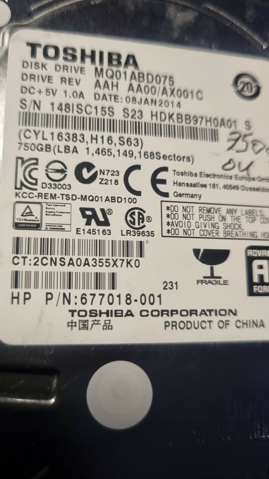 Toshiba, 750 GB, Perfekt