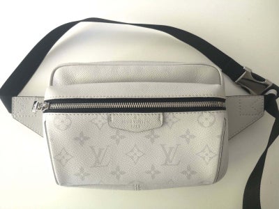 Crossbody, Louis Vuitton, Louis Vuitton Outdoor Bumbag monogram,  Antartica Taiga white læder og kan