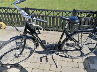 Damecykel,  Everton, 51 cm stel, 7 gear, Meget fin dame/pige cykel.
Står som ny.