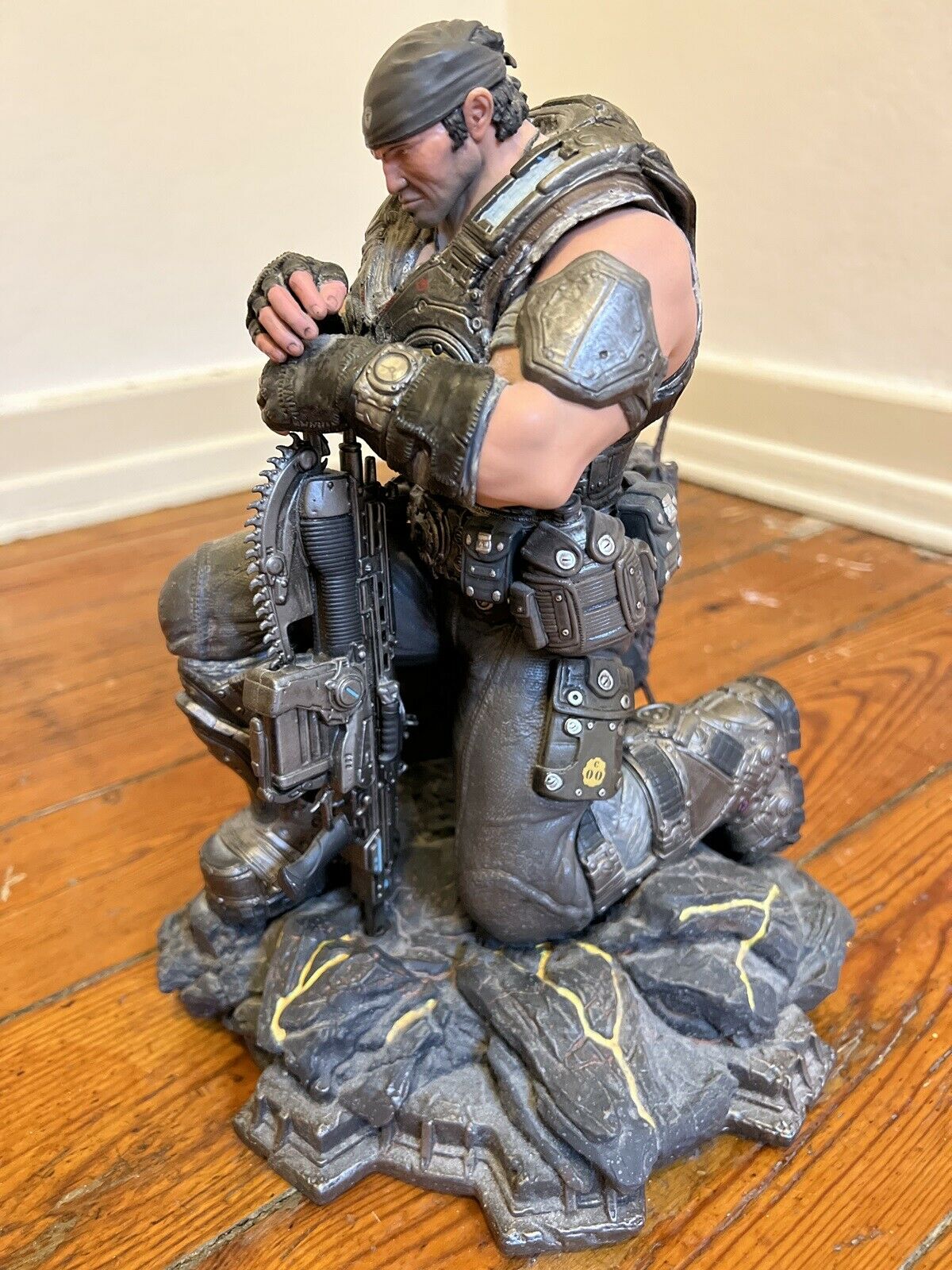 MARCUS FENIX GEARS OF WAR 3 STATUE - collectibles - by owner - sale -  craigslist