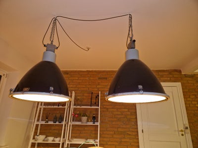 Anden loftslampe, Industri lamper, 2 store fine industri lamper 
3500 kr 
Ring 81939313