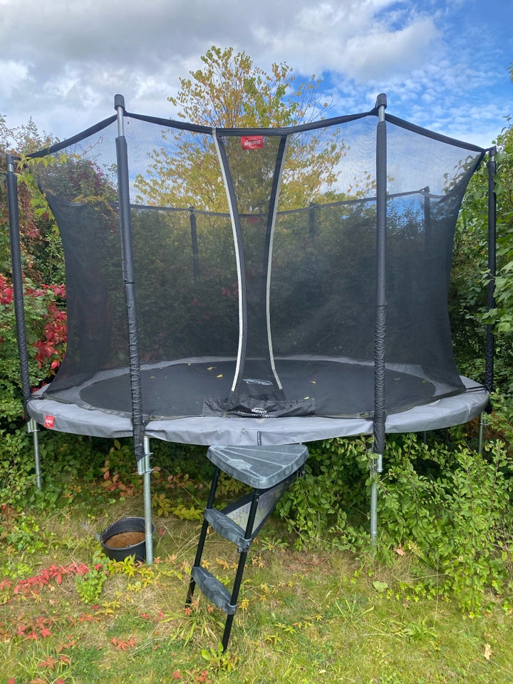 Berg Trampolin 380