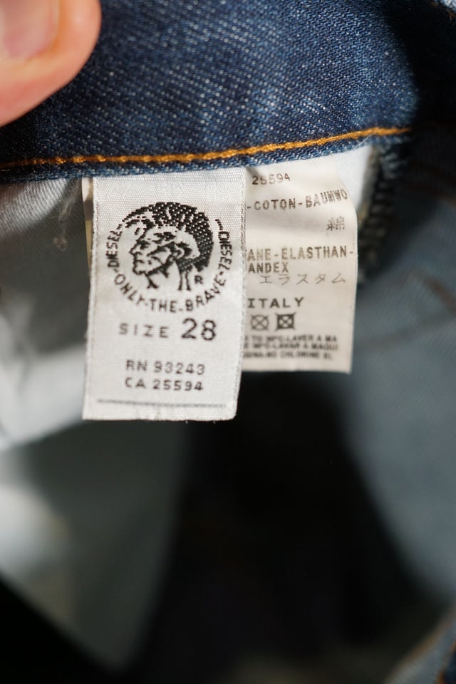 Jeans, Diesel , str. 28