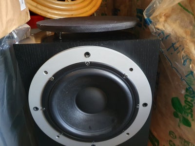 Subwoofer, System audio, Se-200, God, Subwoofer sælges 
Nøgletal :
Ned til 22 Hz
10"
375 watt forstæ