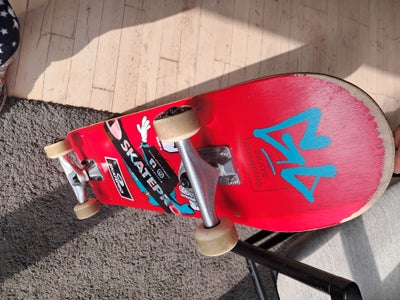 Skateboard, Enuff, Fint board 

Se foto

Afhentet kontant