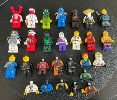 Lego Minifigures, Ninjago figurer, En stak ninjago figurer. 

Samlet pris: 150 kr. 