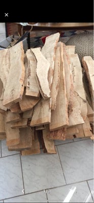 Andet, Masur birketræ, Flotte stykke træ. Masur birketræ fra 100-1000 kr for en planke.
Meget forske
