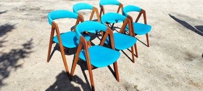 Anden arkitekt, stol, 6 stk savbukstole i teak med petroleum farvet Betræk.
Meget velholdte
( Kai Kr