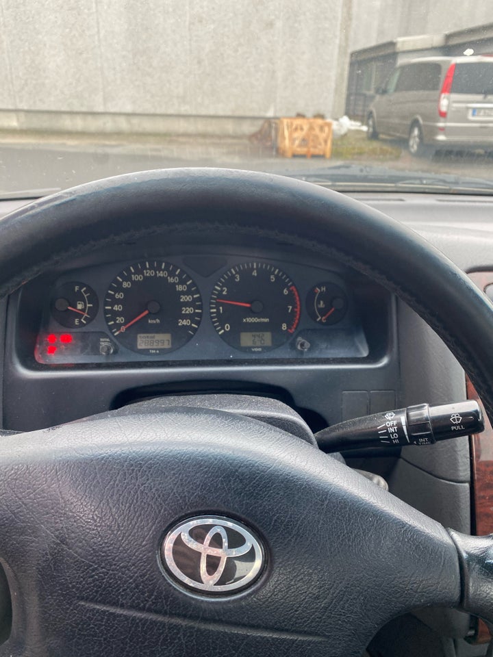 Toyota Avensis, 1,8 Sol, Benzin