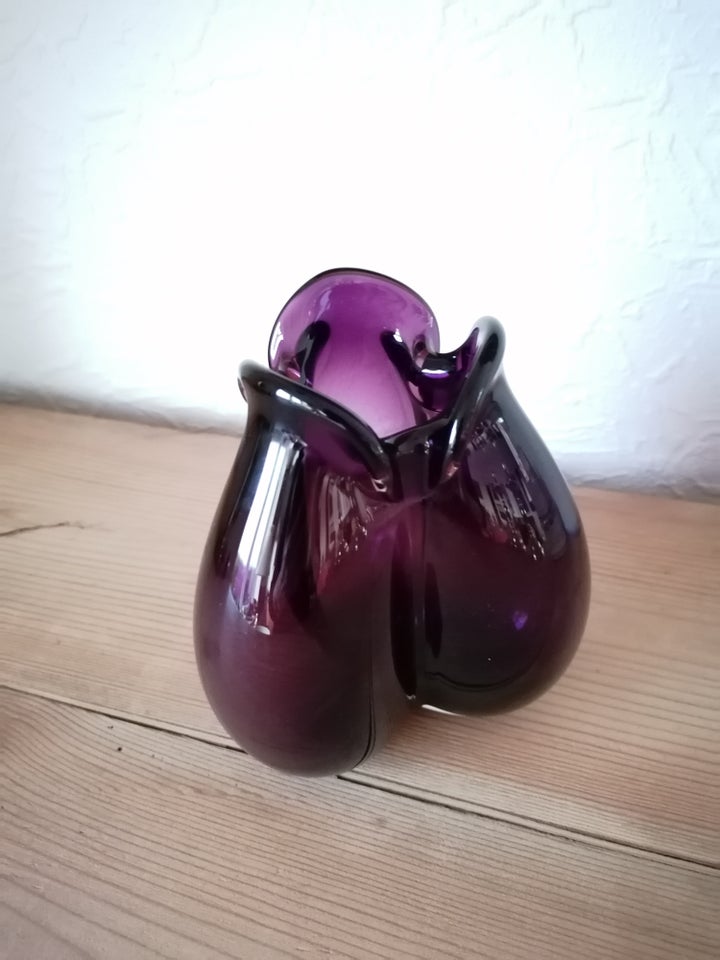 Trefløjet vase, Per Lytken, Holmegaard 1950 erne