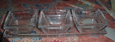 Glas, fad med 3 skåle, leonardo, fad med 3 skåle- mener det hedder Leonardo og er krystal købt i Tys