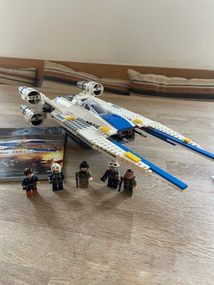 Lego Star Wars, 75155, U-Wing Fighter (75155)
Komplet udover en klods
Har original manual men mangle