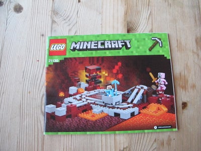 Lego Minecraft, 21130, udgået model
alle brikker er der 
det hele er som nyt, og fra dyre og røgfrit