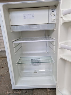 Køle/fryseskab, Matsui, 96 liter, b: 50 d: 51 h: 84, Det ekstra lille køleskab med lille fryseboks. 