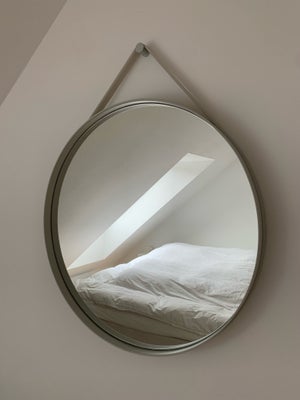 Spejl, HAY, HAY Strap Mirror No. 2 Ø: 70 cm - Light Grey

Nypris 2250kr