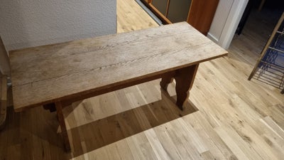 Sofabord, egetræ, b: 41 l: 110 h: 50, Smukt, gammelt egetræsbord. Arvestykke. 110 cm bred, 41 cm dyb