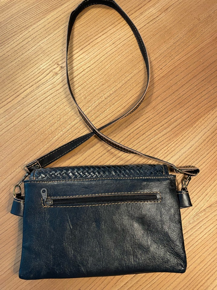 Crossbody, andet mærke, andet materiale