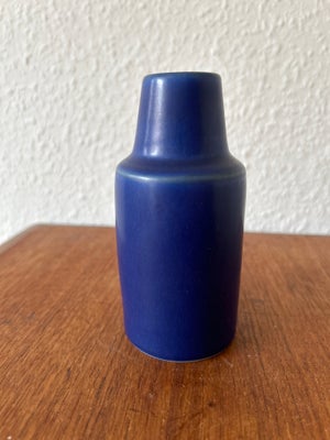 Stentøj, Søholm vase med virkelig god blå glasur, Lækker lille vase fra Søholm. Formentlig en ting f