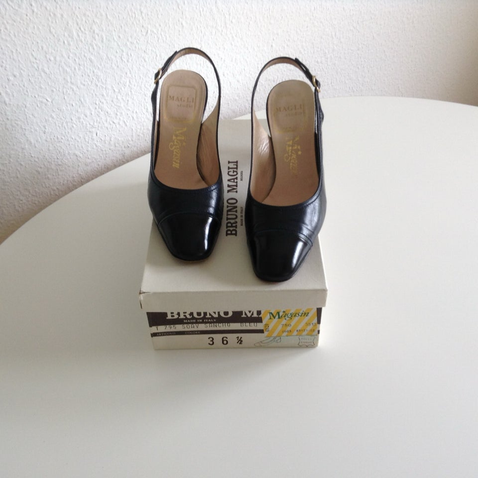 Pumps, str. 36,5