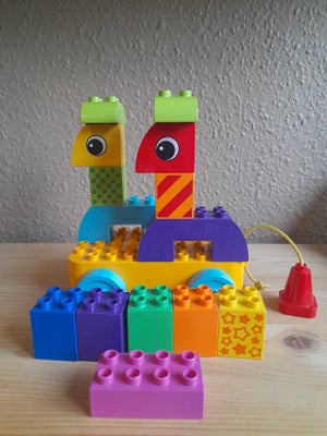 Lego Duplo, 10554 toddler build and pull along, Se evt mine andre annoncer med duplo, sender gerne p