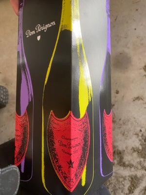 Vin og spiritus, Champagne, Dom p 3 stk 
Stk pris 5000