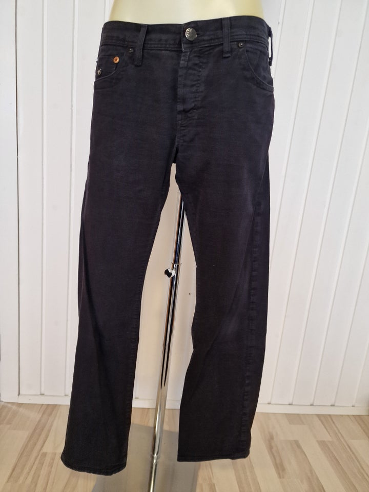 Jeans, Energie, str. 32