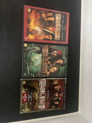 Pirates of the Caribbean , DVD, action, De første 3 film. Kan hentes på Frederiksberg. Sender ikke. 