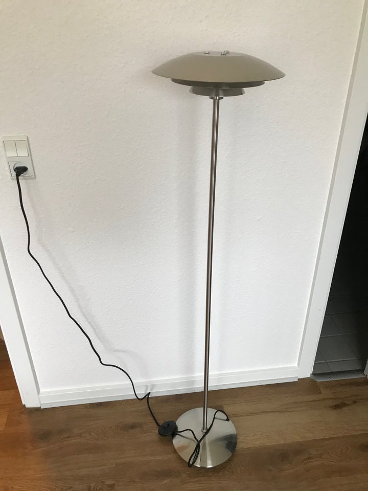 Standerlampe