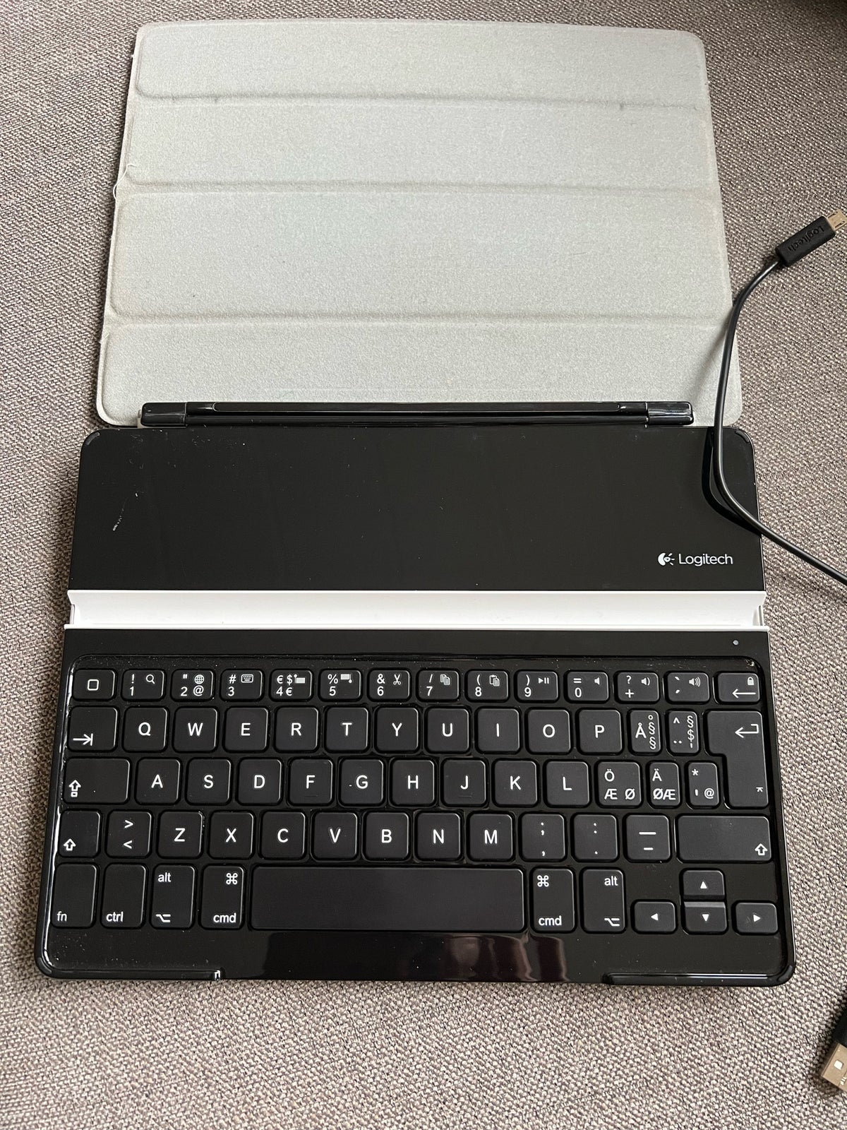 Keyboard, t. iPad