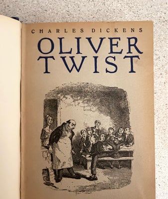 Oliver Twist, Charles Dickens, genre: eventyr, Gammelt indbundet eksemplar af Charles Dickens “Olive