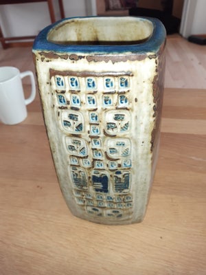 Keramik, Royal copenhagen,  intakt.— Stentøj, vaser, royal copenhagen  er 25 cm ø12 cm.

 royal cope