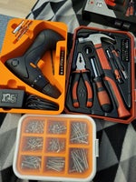 Tool kit and drilling machine