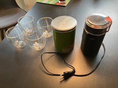 Andet, Glas, Bodum, Bodum , 4 glas , 9 cm høje , kaffedåse og kaffekværn , afhentes Husby , bud modt