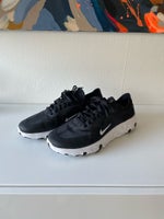 Sneakers, Nike Renew Lucent, str. 45,5