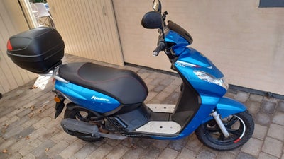 Peugeot  Kisbee, RS 30, 2022, 5537 km, blå, Scooteren er registreret 02-06-2022 og sælges, da den ik