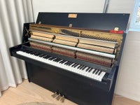 Piano, Yamaha, C108