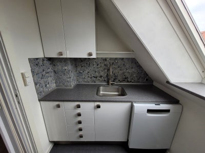 Køkken, komplet, Ikea, Super flot køkken fra Ikea, årgang 2018, nypris DKK 10.837. Fejler intet og s
