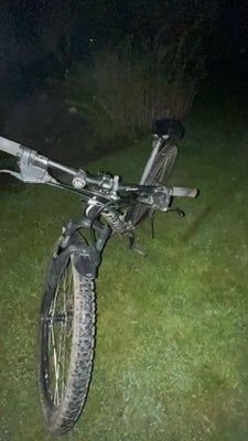 Specialized Mountainbike, dirt Jumper, 43 - 48 tommer, 24 gear, Hej sælger min Specialized mountainb