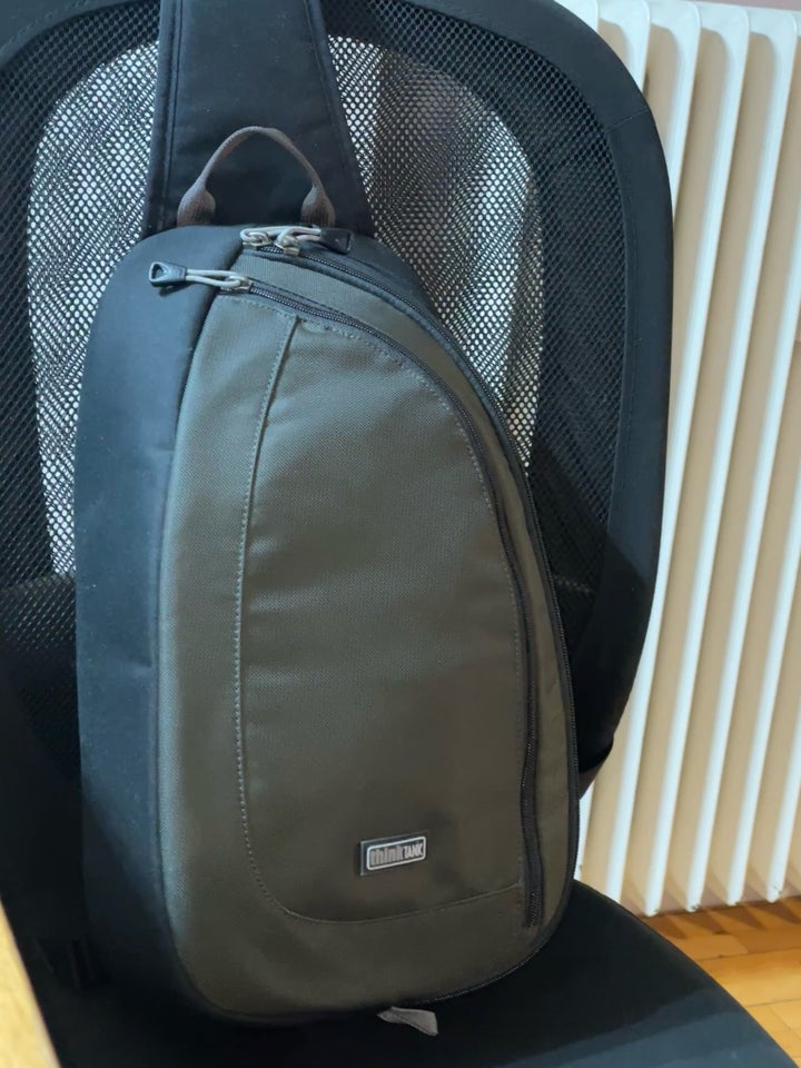 Kamera rygsæk, Think tank, Turnstyle 20L V2.0 CHARCOAL