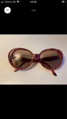Solbriller dame, Sprøde lækre Retro solbriller i smukt design

Brune damesolbriller sunglasses brun 