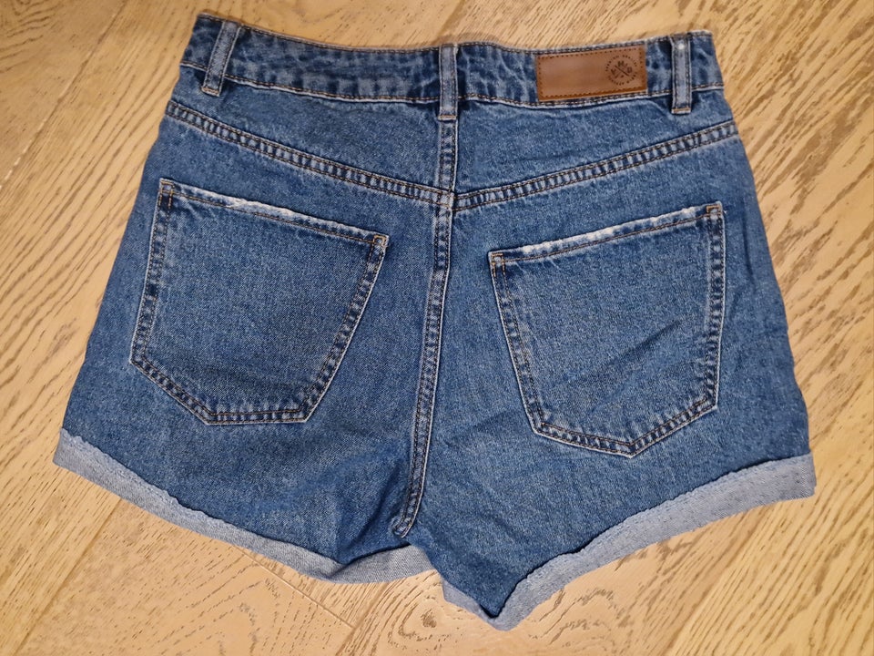 Shorts, Vera Moda, str. 28