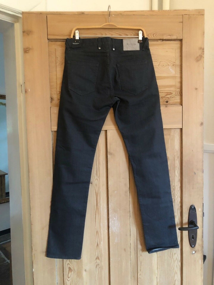 Jeans, Matinique, str. 31